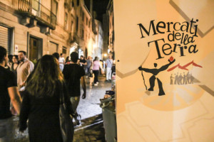 Slow Food Viterbo, in collaborazione con Slow Food Italia e Slow Food Lazio organizza a Viterbo lo Slow Food Village. La manifestazione prevede più di 150 eventi in concomitanza con Caffeina Cultura Festival di Viterbo. Un ricco programma di appuntamenti nelle vie, piazze e cortili di Viterbo attraverso eventi e la partecipazione di ospiti di rilevanza nazionale e internazionale tra cui scrittori e giornalisti, dibattiti, reading teatrali, anteprime nazionali, letture sceniche, teatro per ragazzi, concerti, proiezioni, spettacoli, sonorizzazioni, mostre ed esposizioni, artigianato e gastronomia. Il tema dello Slow Food Village 2015 è "La Terra racconta, la terra Unisce" anche in occasione di Expo Milano 2015 e dell'anno Internazionale dei Suoli indetto dalle Nazioni Unite.